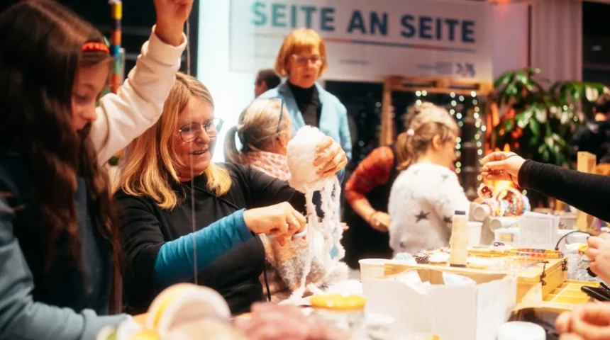 Maker-Advent 2024: Kreative Workshops für die Adventszeit in Chemnitz und der Region