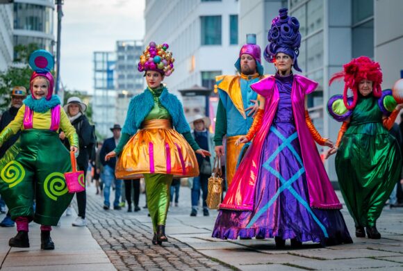 HUTFESTIVAL 2025 – DIE STRASSEN WERDEN ZUR BÜHNE