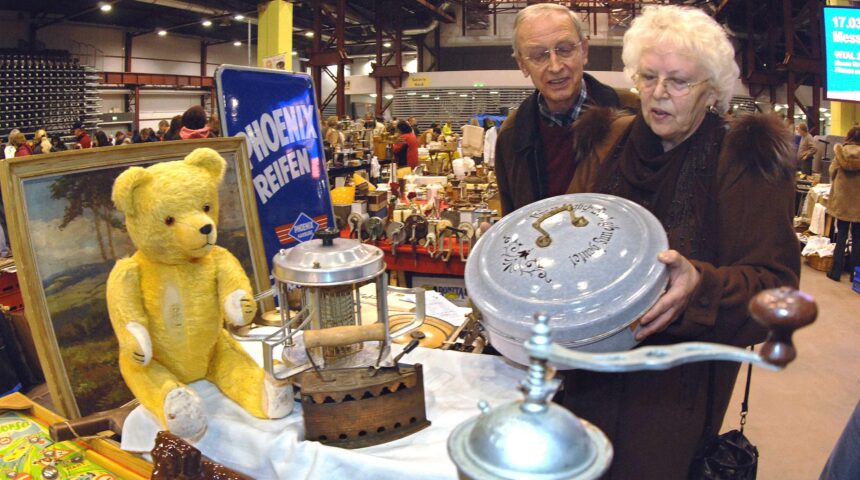 DER KULTIGE NACHTFLOHMARKT