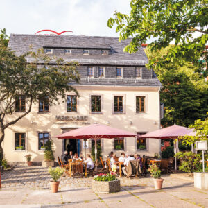 Mühlenstraße wieder frei – HeckArt-Terrasse eröffnet!